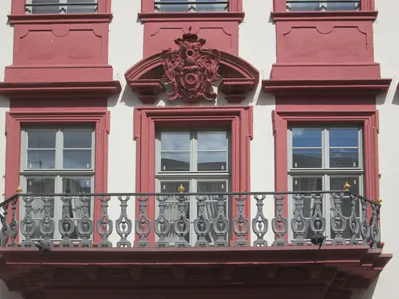 Fassade des Palais Morass, Sitz des Kurpfälzischen Museums in Heidelberg